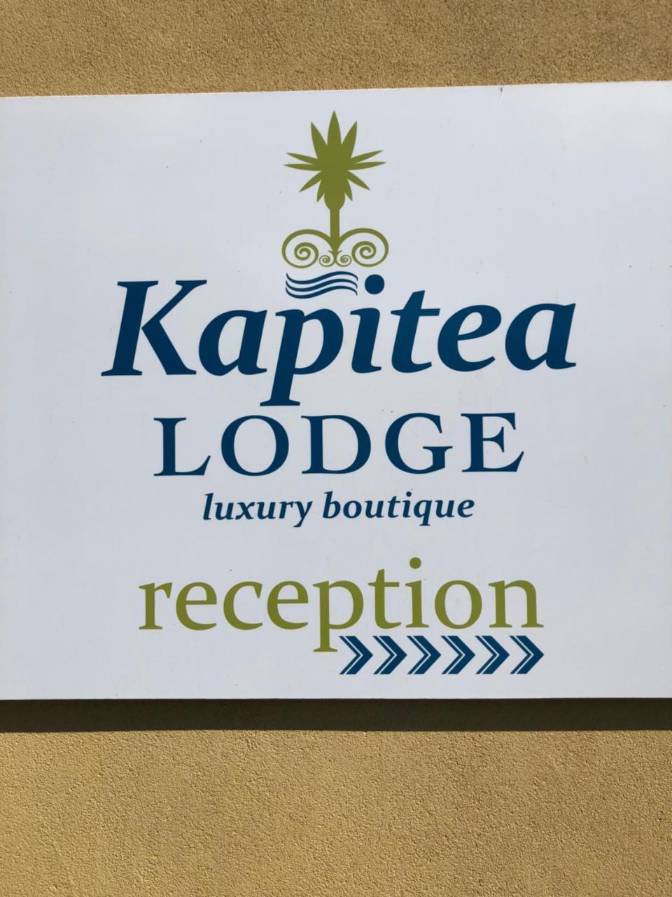 Kapitea Lodge Awatuna Exteriör bild